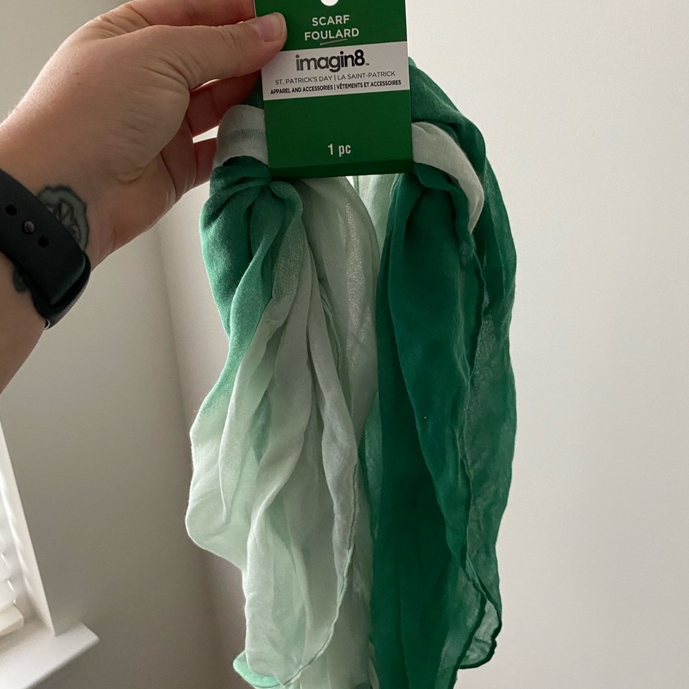Green scarf